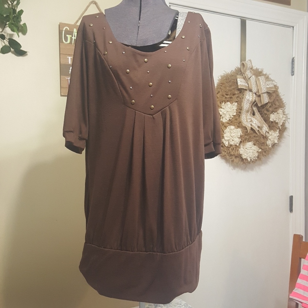 Brown top with multi colored embellishments XL